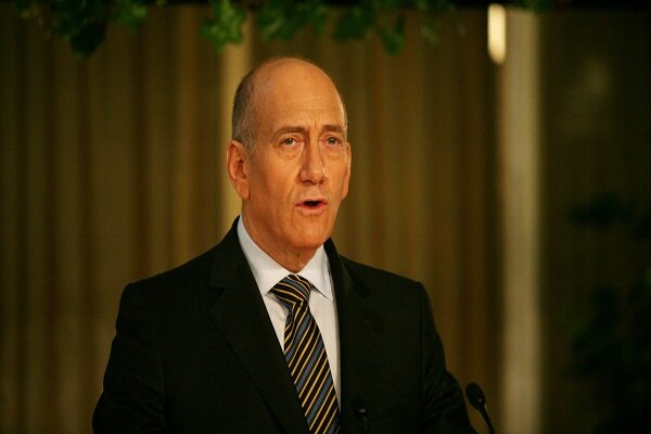 Olmert: Israeli Settlers Commit Daily 'War Crimes' in West Bank /Ehud Olmert , Israeli settlers , West Bank , war crimes , Palestinian conflict