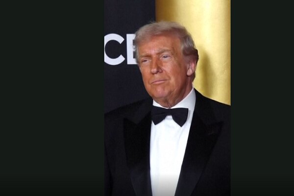 Trump Expresses Disappointment with Zelensky Over Unread Peace Plan /Donald Trump , Volodymyr Zelensky , Ukraine , Peace Plan , US Foreign Policy