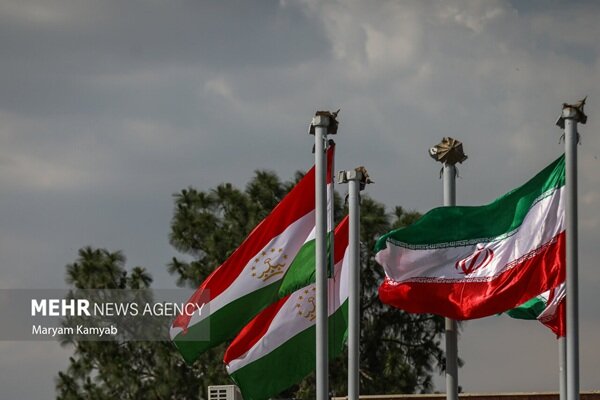 Tajikistan Seeks 2.5 Million Tons of Oil Products from Iran Amid Russian Shortages /Tajikistan , Iran , Russia , Petroleum Products , Fuel Shortage
