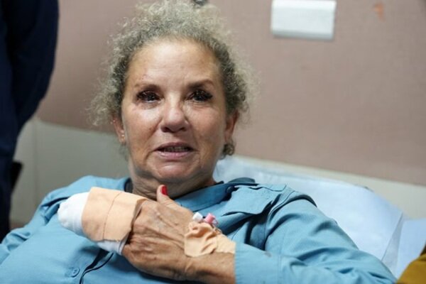 Washington Post Photographer Injured in Israeli Settler Attack in West Bank /West Bank , Israeli settlers , Heidi Levine , Washington Post , olive harvest